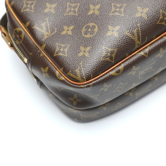 Louis Vuitton Monogram Reporter PM Shoulder Bag - Picture 8 of 13